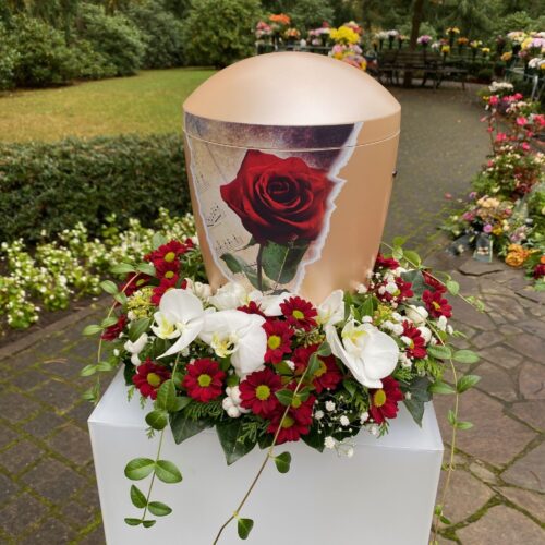 Urnenkranz in rot weiß